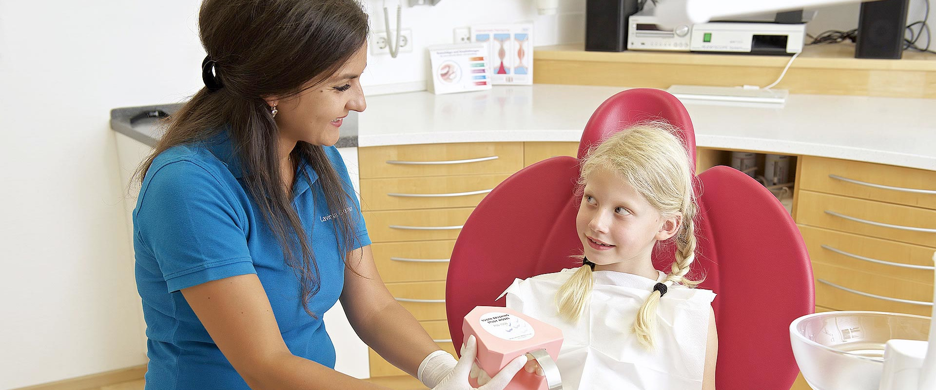 Einfühlsame Behandlung eines Kindes